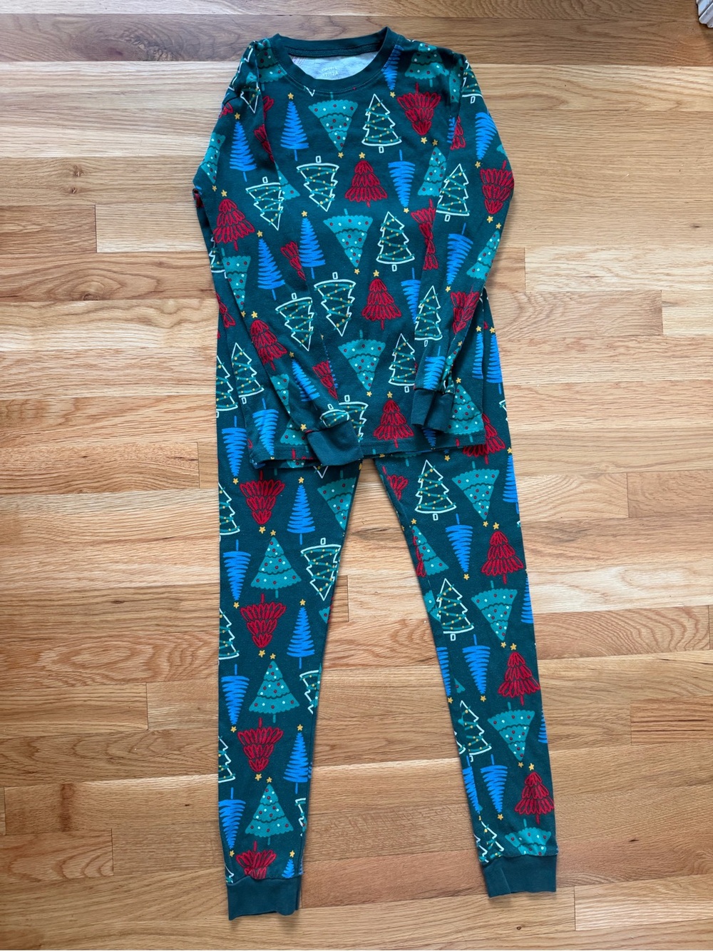 Kids Green Holiday Tree Print Pajama Set